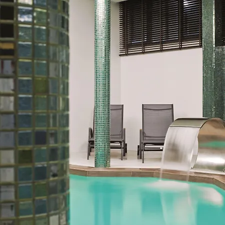 Ozadi - Eurotel Hotel 4*